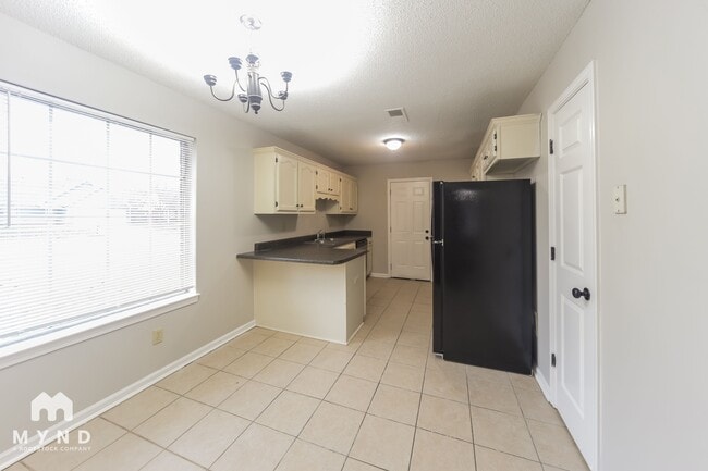 Photo - 3054 Caitlynn Circle S