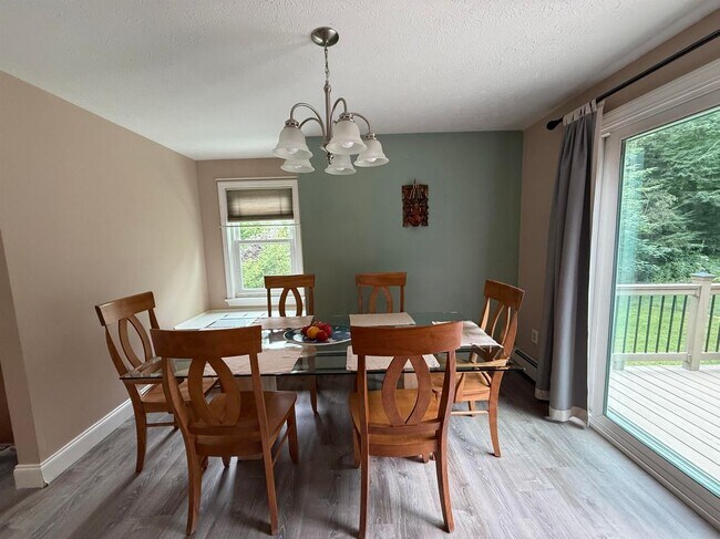 Photo - 158 Tina Dr Unit A