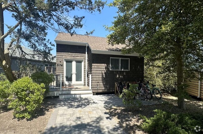 Building Photo - 574 Bayberry Walk Rental