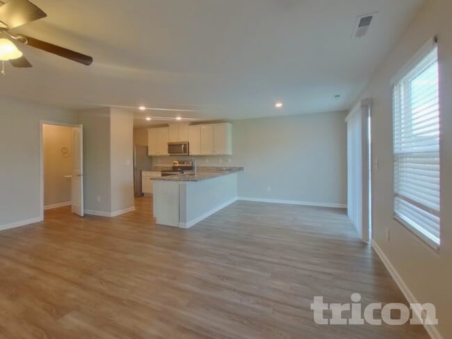 Photo - 1225 Standing Oak Dr
