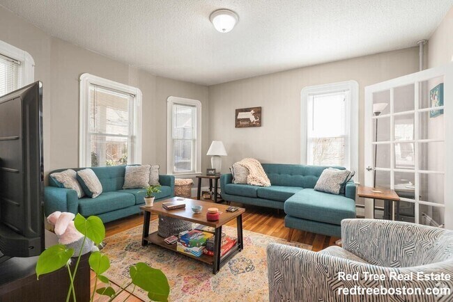 Building Photo - 155 Spruce St Unit 1 Rental