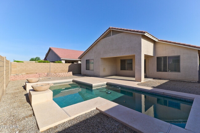 Building Photo - 5029 W Nancy Ln