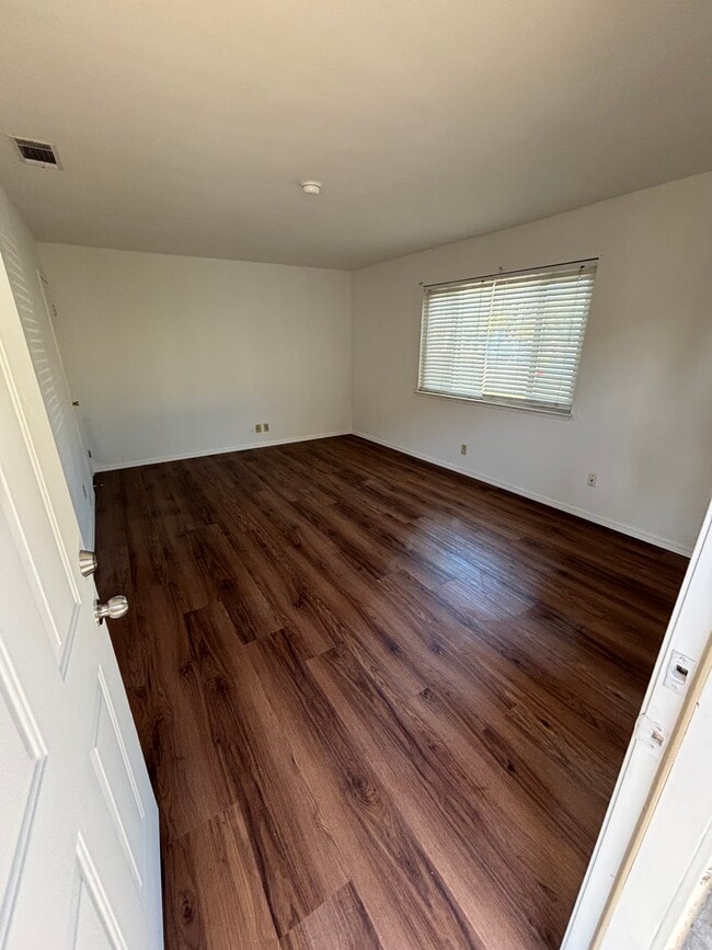 Photo - 226 W 20th St