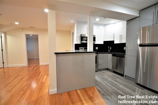 Building Photo - 1799 Beacon St Rental