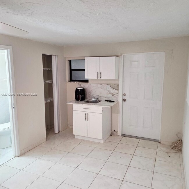 Photo - 5871 NW 199th St Unidad 5871R