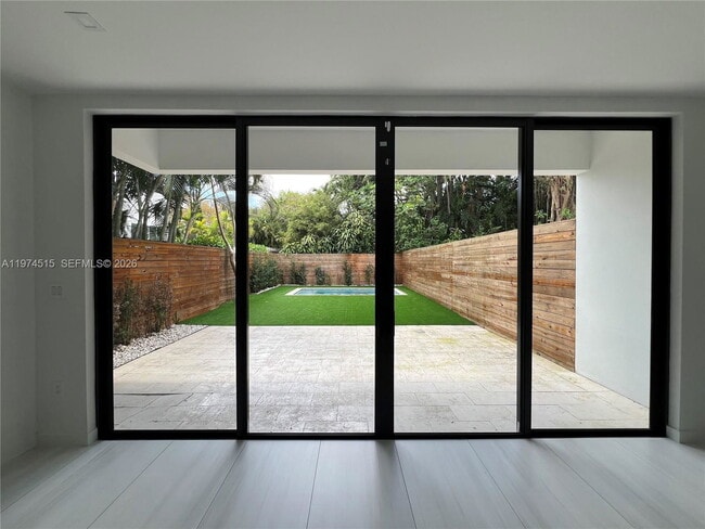 Photo - 2321 SW 16th Ct