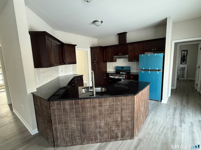 Photo - 40 Marlin Dr