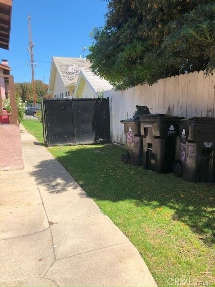 Photo - 959 W 17th St