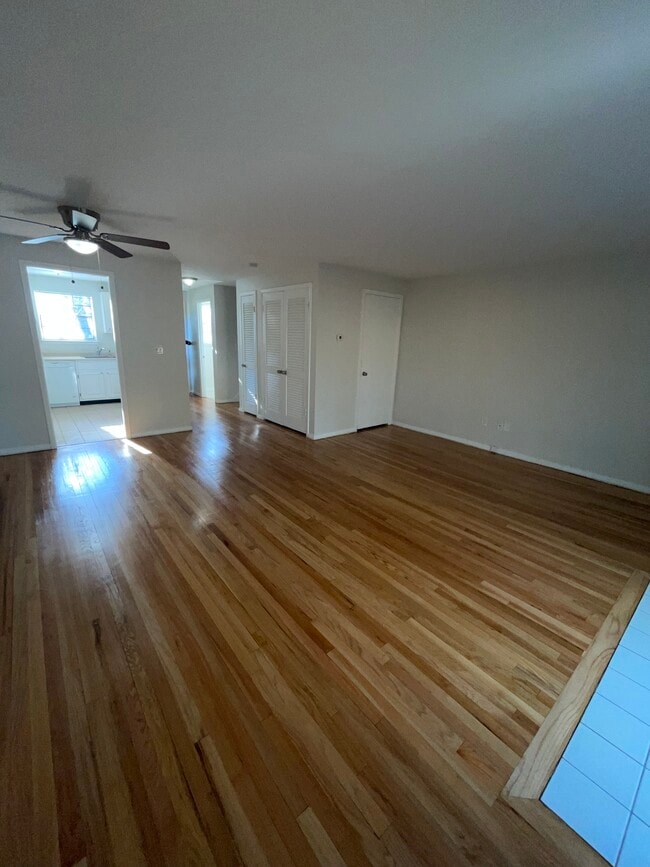 Photo - 98 Sycamore Ln