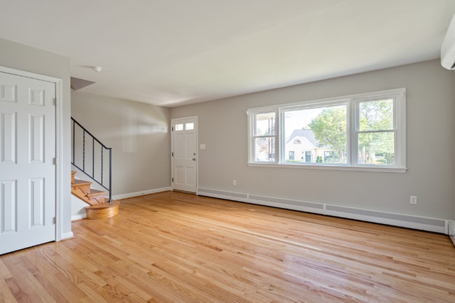 Photo - 707 Fairview Ave