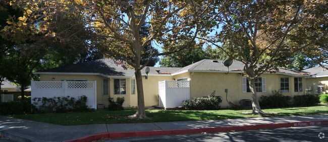 Photo - Conant Place