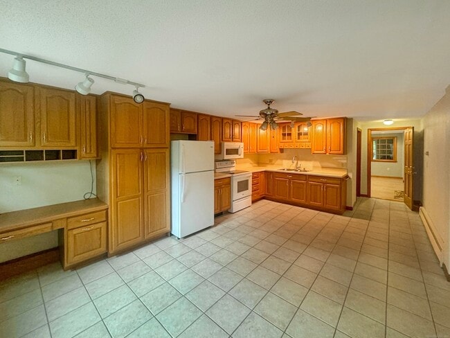 Photo - 85 Debbie Dr