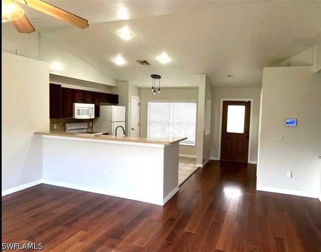 Photo - 8334 Robin Rd