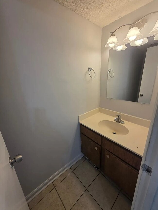 Photo - 1619 Forest Dr