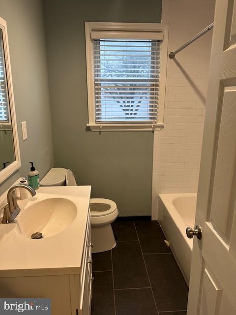 Photo - 2021 Maple Ave