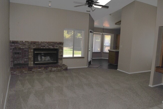 9400 Huntsman Oak Ct