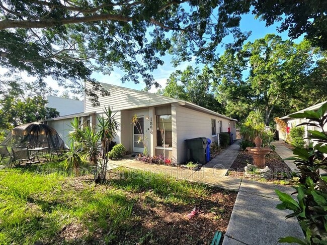 Photo - 1898 Crystal Grove Dr House