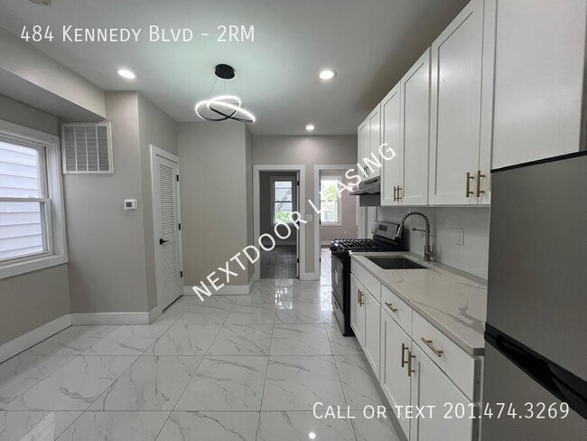 Photo - 484 John F. Kennedy Blvd Unidad 2RM