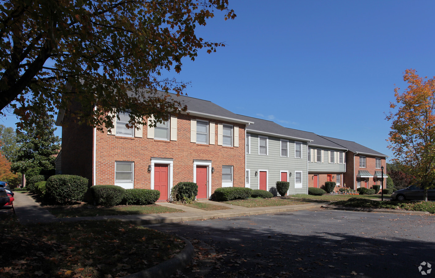 The Village at Catawba Ridge - The Village at Catawba Ridge Apartments