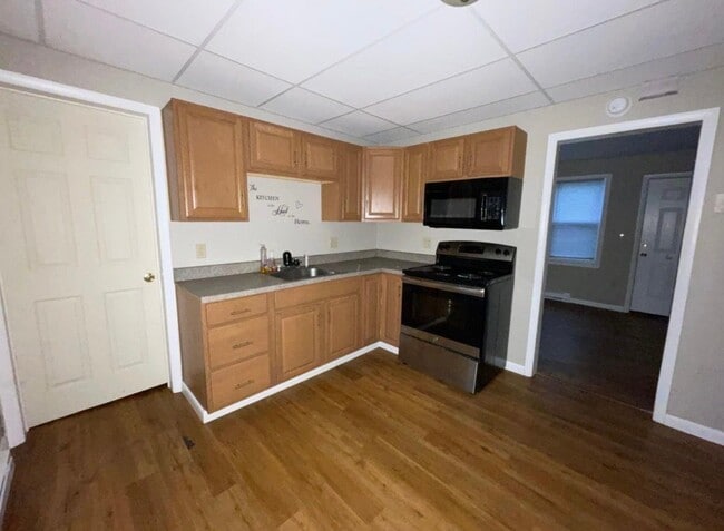 Building Photo - 603 S Blakely St Unit #1