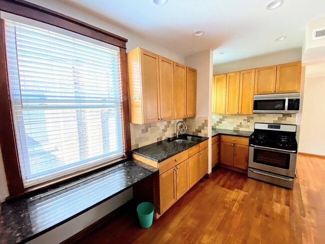 Photo - 2328 N Kostner Ave Unit 2