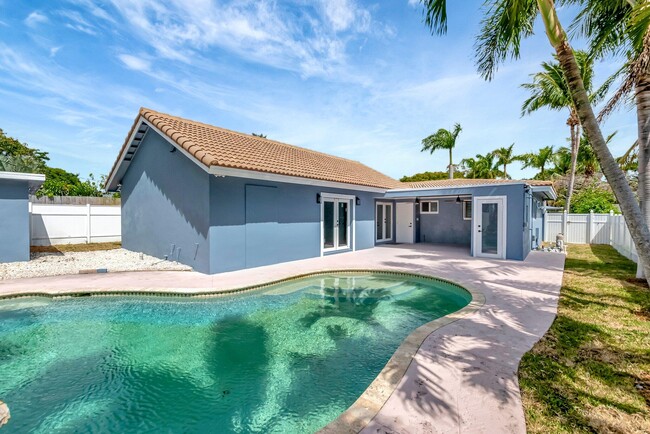 Photo - 360 SW 2nd St Casa