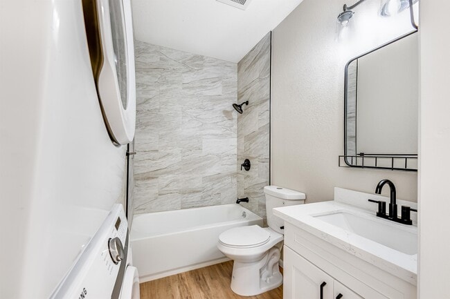 Photo - 91-284-284 Hanapouli Cir