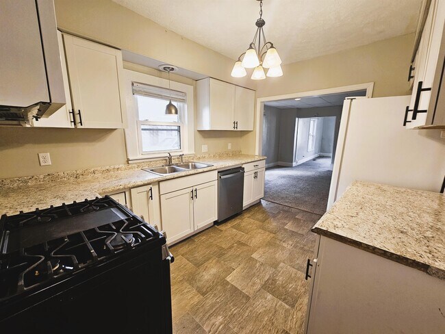 Photo - 419 Chestnut St Casa