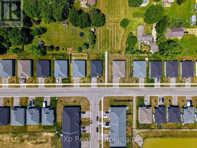 Photo - 142 Ellen St