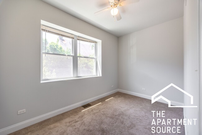 Photo - 1503 N Talman Ave Unit CH