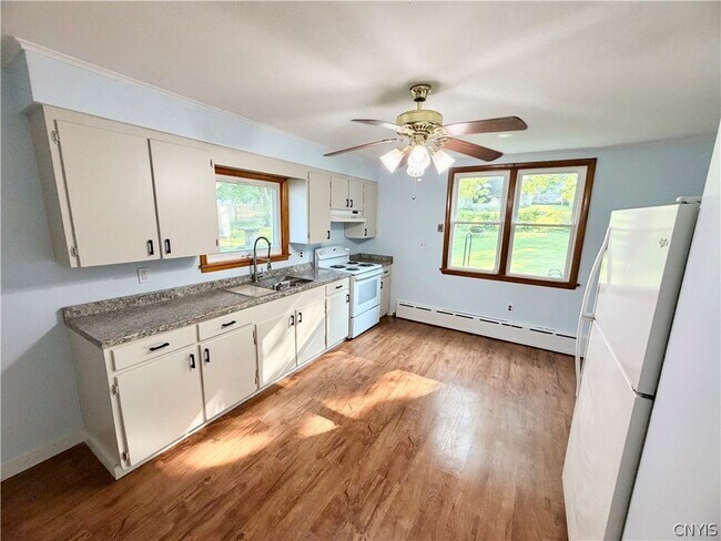 Photo - 280 Cherry St