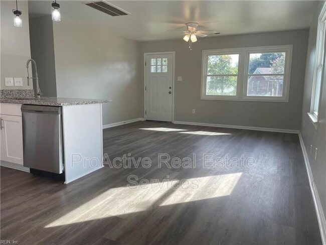 Photo - 7120 Clarion Ln