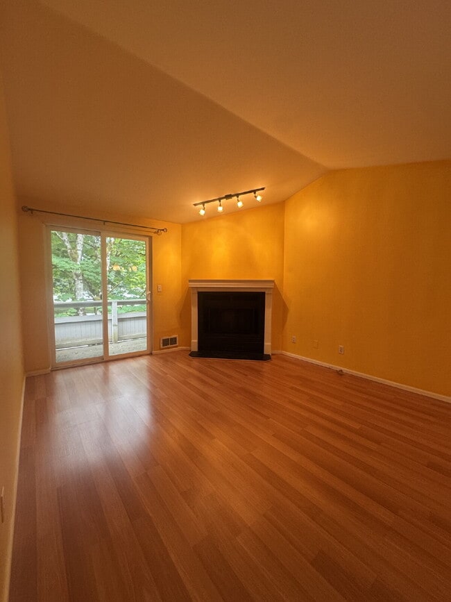 Photo - Downtown Woodinville Condo Available Now!