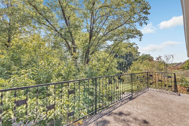 Photo - 509 Mathes Ct