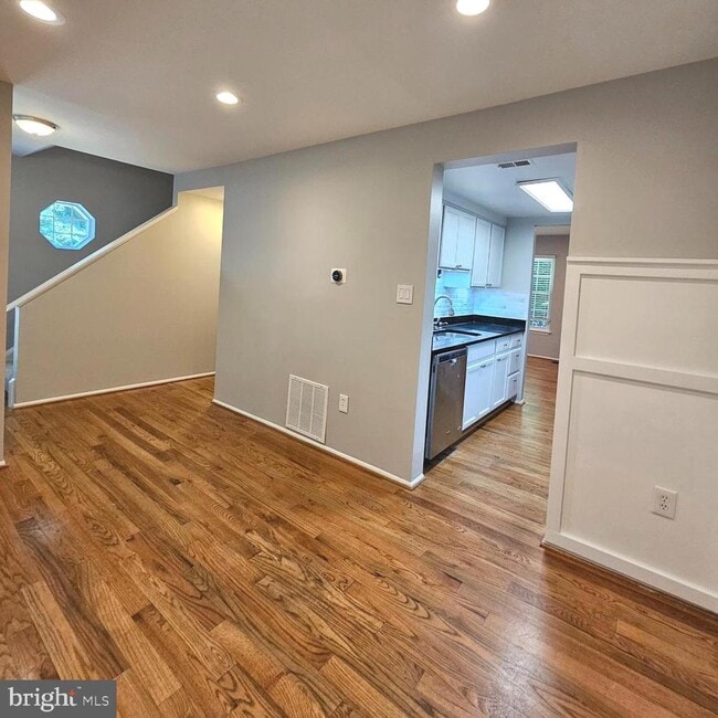 Photo - 6430 Shannon Station Ct