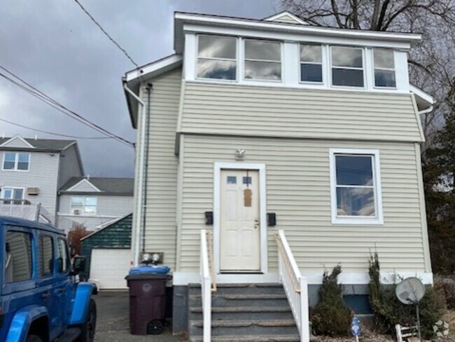 Building Photo - 20 South St Unit 2 Rental