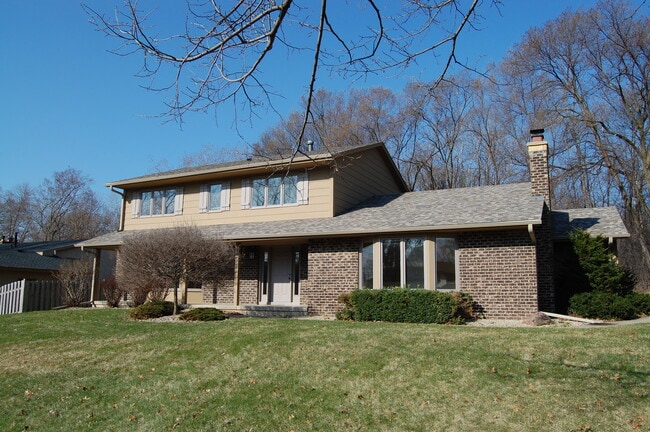 Building Photo - 7400 Coventry Way