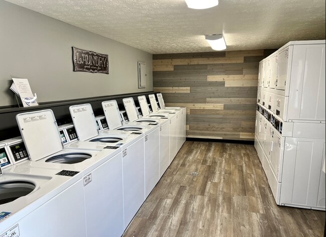 Photo - Shakertown Apartments