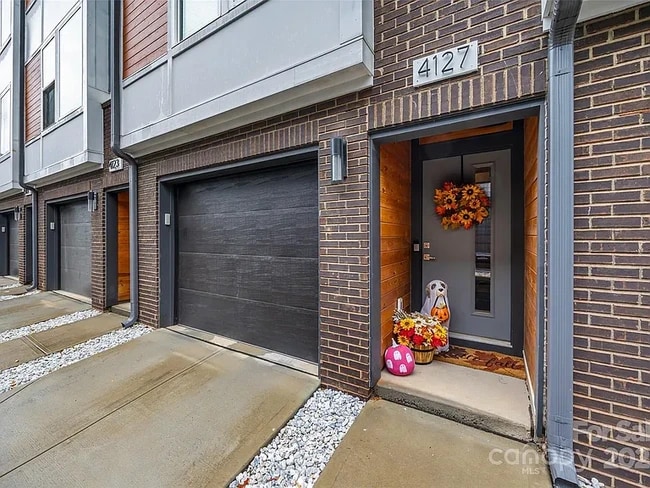 Photo - 4127 Bryant Terraces Dr