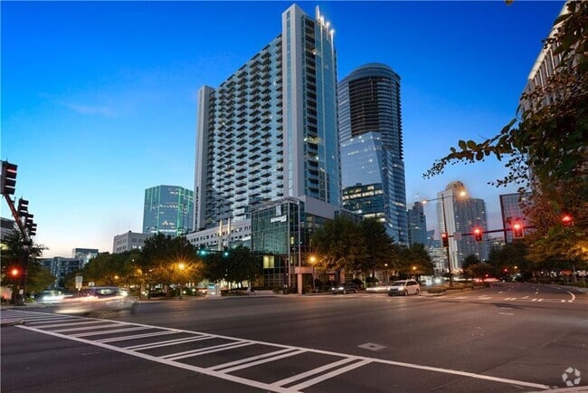 Building Photo - 3324 Peachtree Rd Unit 1611 Rental