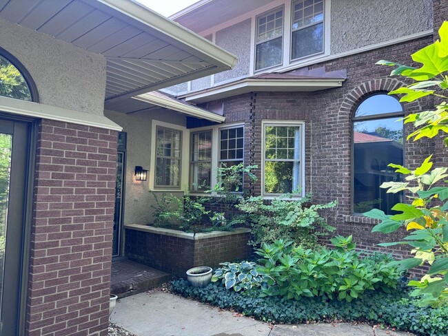 Photo - Historical Duplex - Spacious 3 Bedroom, 2....