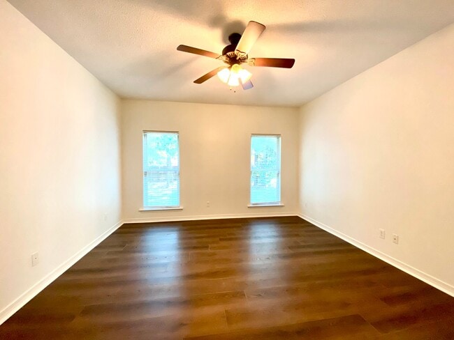 Photo - 771 Wesley Ave