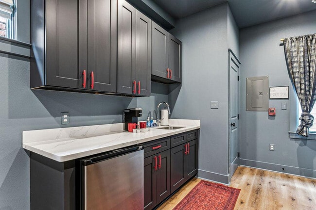 Photo - 1738 N Rampart St Unit ID1369008P