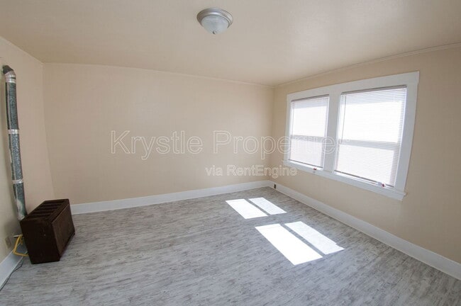 Photo - 526 Wilson Ave