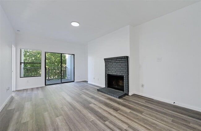 Photo - 9508 Kempler Dr Unit B