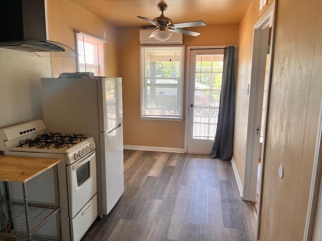 Photo - 640 W McKinley Ave