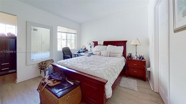 Photo - 2451 Centergate Dr Unit 304