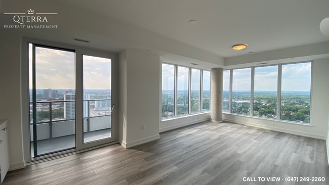 Photo - 15 Wellington St S Unité 2712-15 Wellington Street