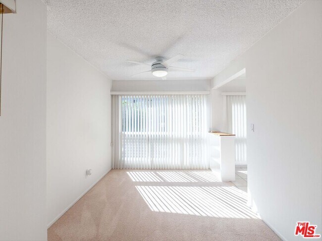 Photo - 122 Croft Ave Unit 5