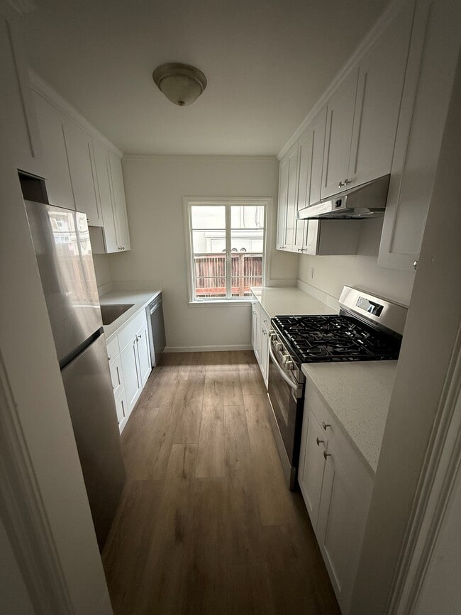 Photo - 1114 Capuchino Ave